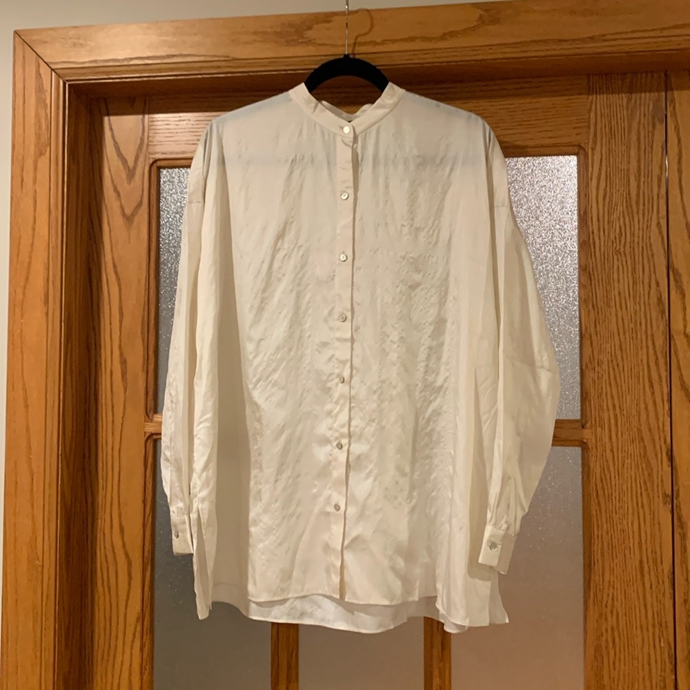 Classic Pearl Eileen Fisher Blouse MEDIUM (fits LARGE) NWT 100% SILK